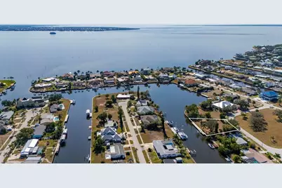 165 Small Street SE, Port Charlotte, FL 33952 - Photo 19