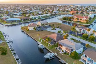 1432 Mediterranean Dr, Punta Gorda, FL 33950 - Photo 11