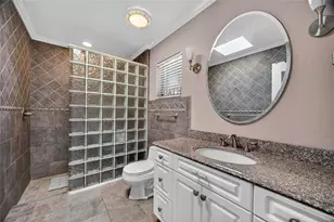 36 Bunker Ln, Rotonda West, FL 33947 - Photo 17