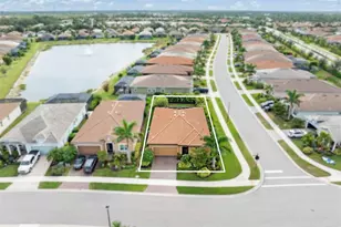 11819 Sistine Ln, Venice, FL 34293 - Photo 5