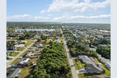 18699 Ashcroft Circle, Port Charlotte, FL 33948 - Photo 13