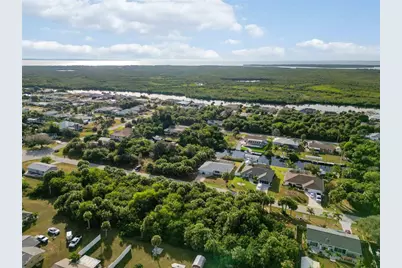 18699 Ashcroft Circle, Port Charlotte, FL 33948 - Photo 19