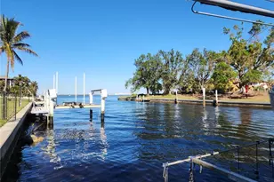 2215 Palm Tree Dr, Punta Gorda, FL 33950 - Photo 3