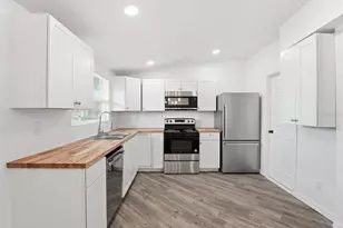 111 Francis Dr NE, Port Charlotte, FL 33952 - Photo 11