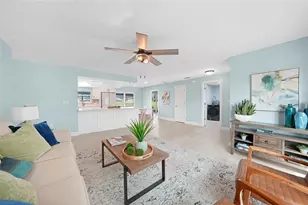 46 Oakland Hills Ct, Rotonda West, FL 33947 - Photo 7