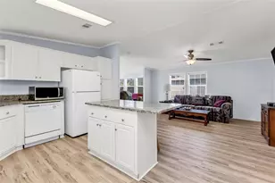 4300 Riverside Dr, Punta Gorda, FL 33982 - Photo 7