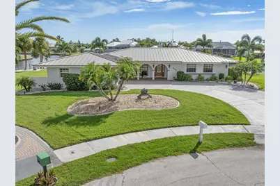 374 Severin Road SE, Port Charlotte, FL 33952 - Photo 3