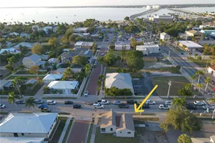 302 Goldstein St, Punta Gorda, FL 33950 - Photo 3