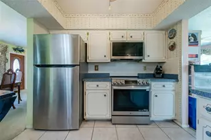 199 Carlisle Ave NW, Port Charlotte, FL 33952 - Photo 9