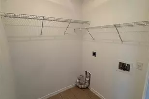 1510 Yakutat Rd, North Port, FL 34287 - Photo 9