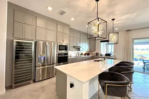 17510 Jadestone Ct, Venice, FL 34293 - Photo 3