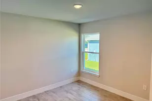 9227 Newnan Cir, Port Charlotte, FL 33981 - Photo 23