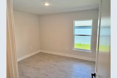 9227 Newnan Circle, Port Charlotte, FL 33981 - Photo 15