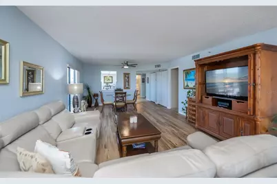 1001 Benjamin Franklin Drive #406, Sarasota, FL 34236 - Photo 17