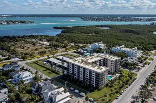 1001 Benjamin Franklin Dr, Sarasota, FL 34236 - Photo 81