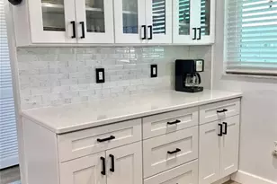 12274 SW Egret Cir, Lake Suzy, FL 34269 - Photo 3