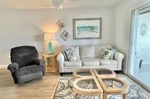 12274 SW Egret Cir, Lake Suzy, FL 34269 - Photo 9