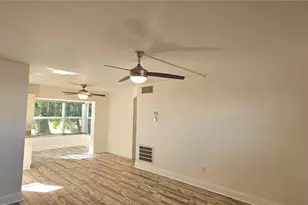 1506 Edgewater Cir, Fort Myers, FL 33919 - Photo 3