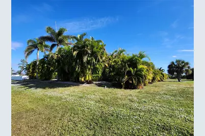 193 W Pine Valley Lane, Rotonda West, FL 33947 - Photo 7