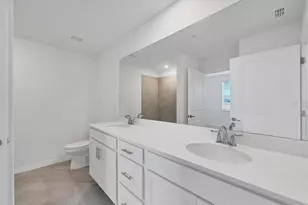 12240 Wellen Golf St, Venice, FL 34293 - Photo 23