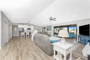 128 Sinclair St SE, Port Charlotte, FL 33952 - Photo 9