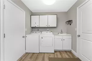 128 Sinclair St SE, Port Charlotte, FL 33952 - Photo 23