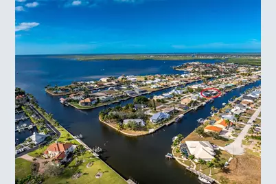 128 Sinclair Street SE, Port Charlotte, FL 33952 - Photo 63