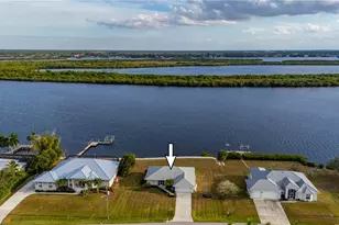 3672 Peace River Dr, Punta Gorda, FL 33983 - Photo 3