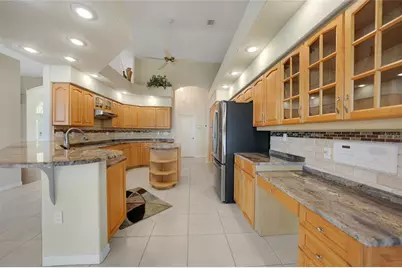 13028 SW Kingsway Circle, Lake Suzy, FL 34269 - Photo 11