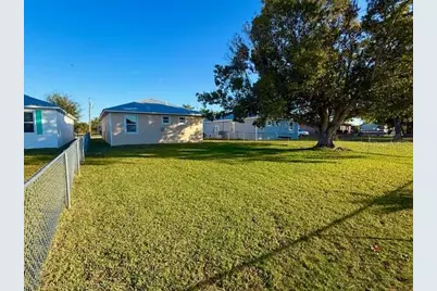 305 E Grace Street, Punta Gorda, FL 33950 - Photo 13