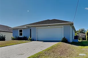 198 Arch Dr, Rotonda West, FL 33947 - Photo 1