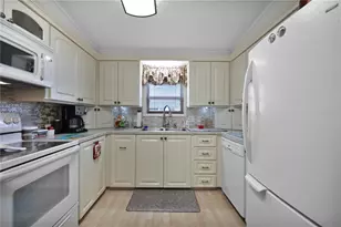 2100 Kings Hwy, Port Charlotte, FL 33980 - Photo 5