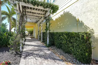 6751 Portside Lane, Englewood, FL 34223 - Photo 7