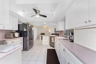 782 Spring Lake Blvd NW, Port Charlotte, FL 33952 - Photo 7