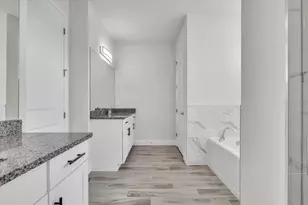 459 NE 2nd Pl, Cape Coral, FL 33909 - Photo 21