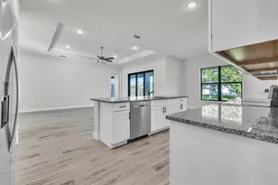 459 NE 2nd Pl, Cape Coral, FL 33909 - Photo 9