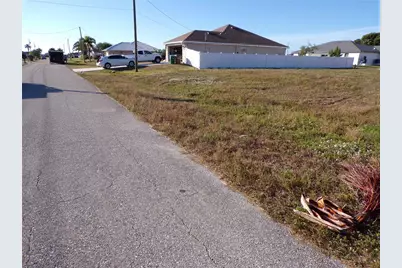 105 NW 9th Terrace, Cape Coral, FL 33993 - Photo 3