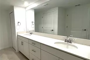 17680 Boracay Ct, Venice, FL 34293 - Photo 11