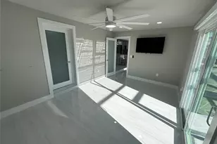 717 Crestview Cir NW, Port Charlotte, FL 33948 - Photo 21
