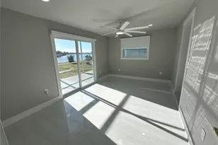 717 Crestview Cir NW, Port Charlotte, FL 33948 - Photo 19