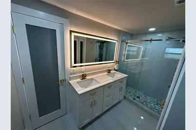 717 Crestview Circle NW, Port Charlotte, FL 33948 - Photo 13