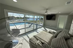 717 Crestview Cir NW, Port Charlotte, FL 33948 - Photo 11