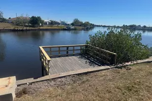 717 Crestview Cir NW, Port Charlotte, FL 33948 - Photo 29