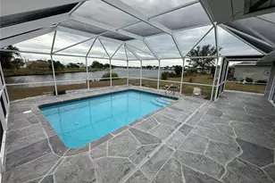 717 Crestview Cir NW, Port Charlotte, FL 33948 - Photo 25