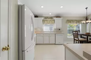 2153 Boxwood St, North Port, FL 34289 - Photo 9