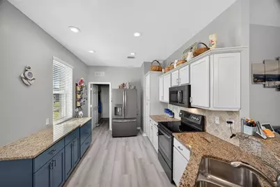 24676 Rio Villa Lakes Circle, Punta Gorda, FL 33950 - Photo 11