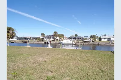 132 Leland Street SW, Port Charlotte, FL 33952 - Photo 13