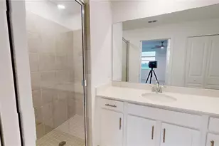 17595 Opal Sand Dr, Venice, FL 34293 - Photo 3