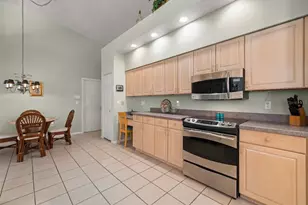 4356 Marcott Cir, Sarasota, FL 34233 - Photo 7