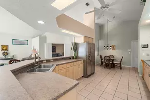 4356 Marcott Cir, Sarasota, FL 34233 - Photo 13